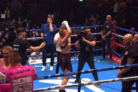 daniella hemsley celebration|Kingpyn Boxing video: Daniella Hemsley flashes fans。